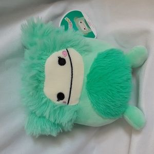 5" Squishmallows - Joelle the Yeti, NWT